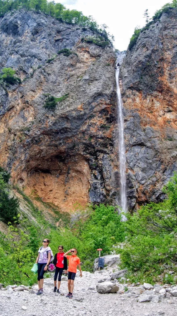 Cascada de Rinka